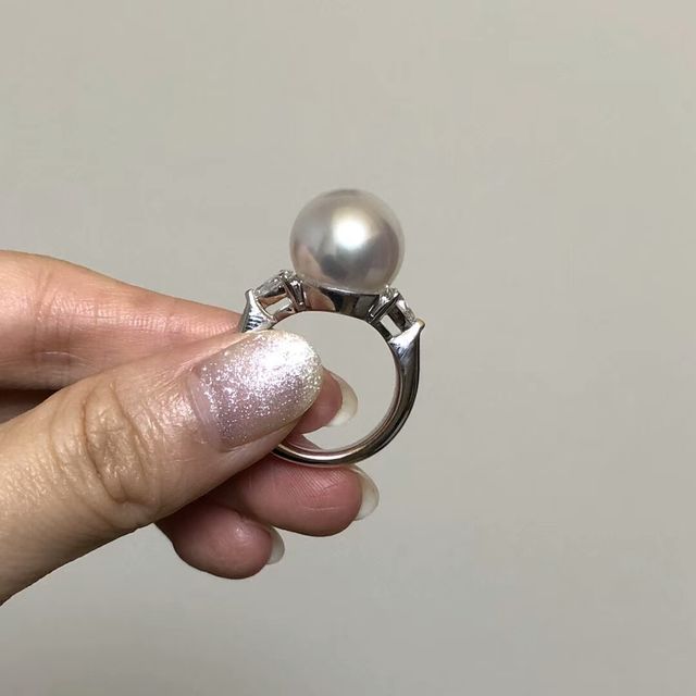 南洋白水滴钻戒指